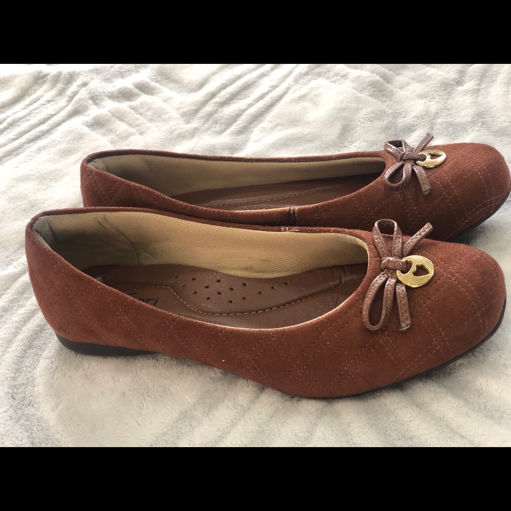 Women Brown Flat Shoes
